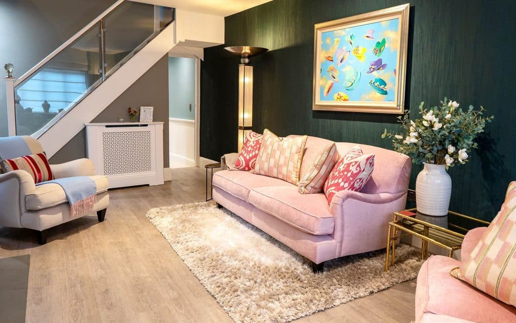 LivingRoomInBrayHouse22023 Bray Cottages